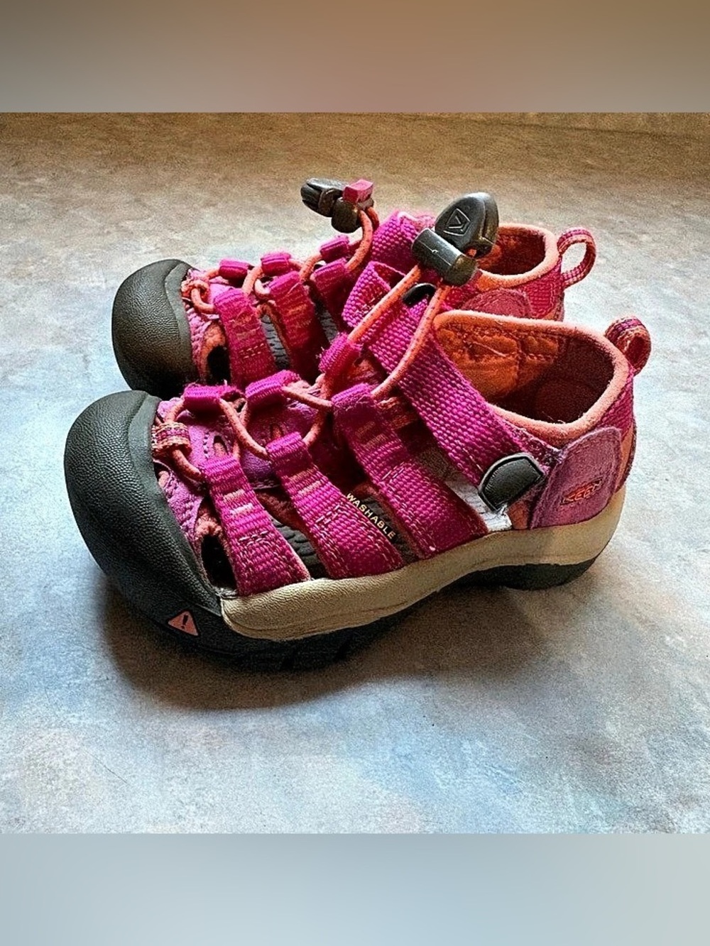 Girls size 8 KEEN Seacamp II CNX Kids Sandals Pink & Orange